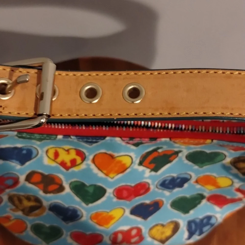 Dooney & Bourke Heart Hobo Vintage Coated Canvas Multi Color Bag And Zipper GUC - Picture 6 of 16